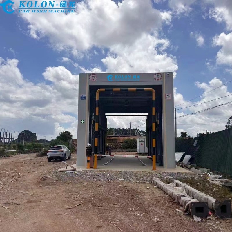 Κολόν 67kW λεωφορείο πλυντήριο με το κουμπί ασφαλείας Stop και Μαξ ταχύτητα πλύσης 7 λεωφορεία / ώρα